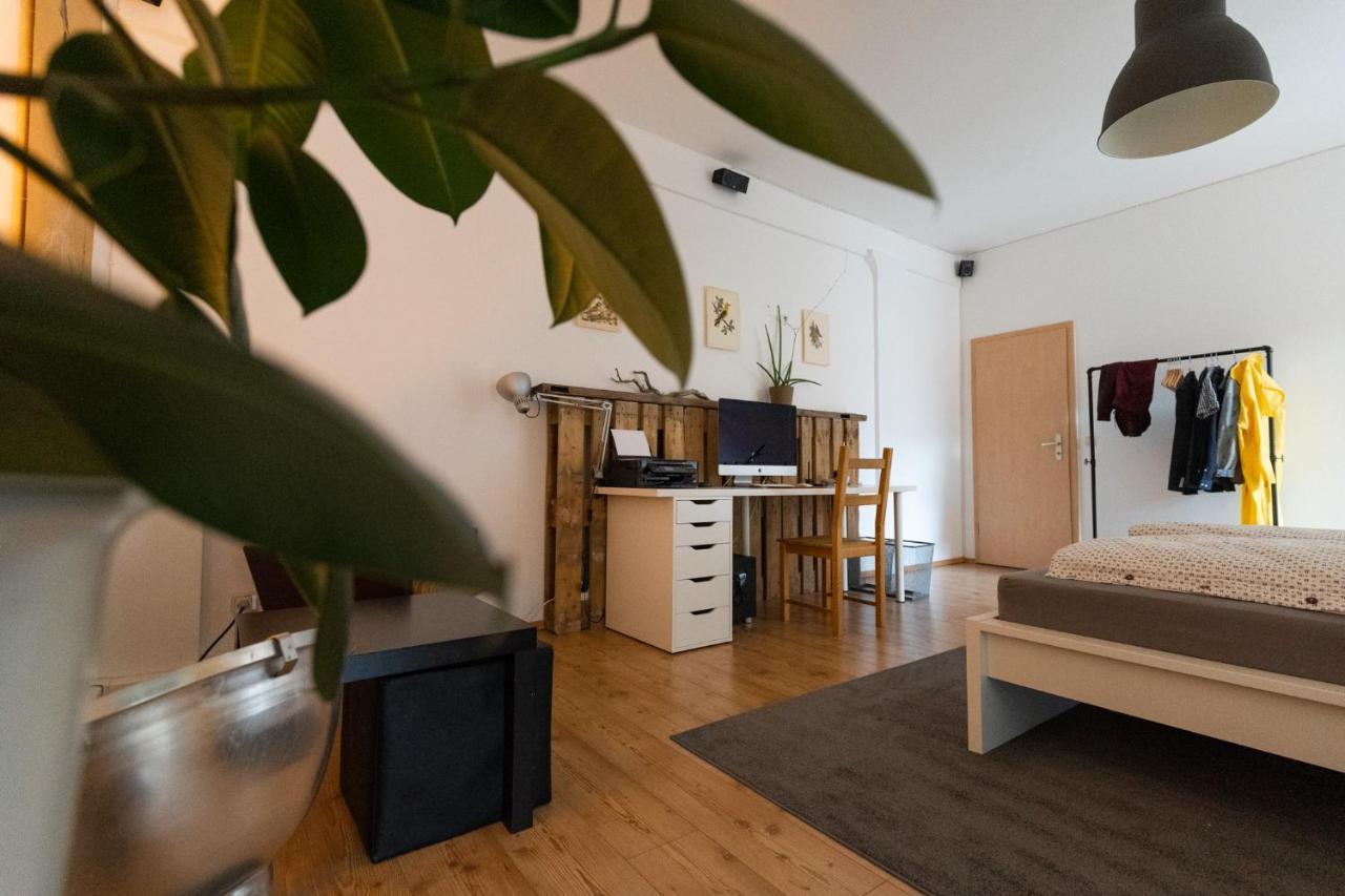 230 M2 Loft Mit Eigenem Wintergarten Mit Tischtennis & Dart, Kostenloser Parkplatz Erfurt Extérieur photo