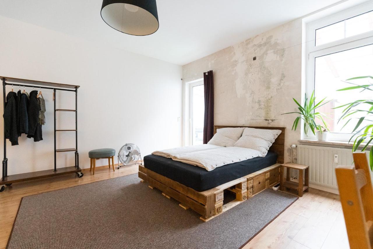 230 M2 Loft Mit Eigenem Wintergarten Mit Tischtennis & Dart, Kostenloser Parkplatz Erfurt Extérieur photo